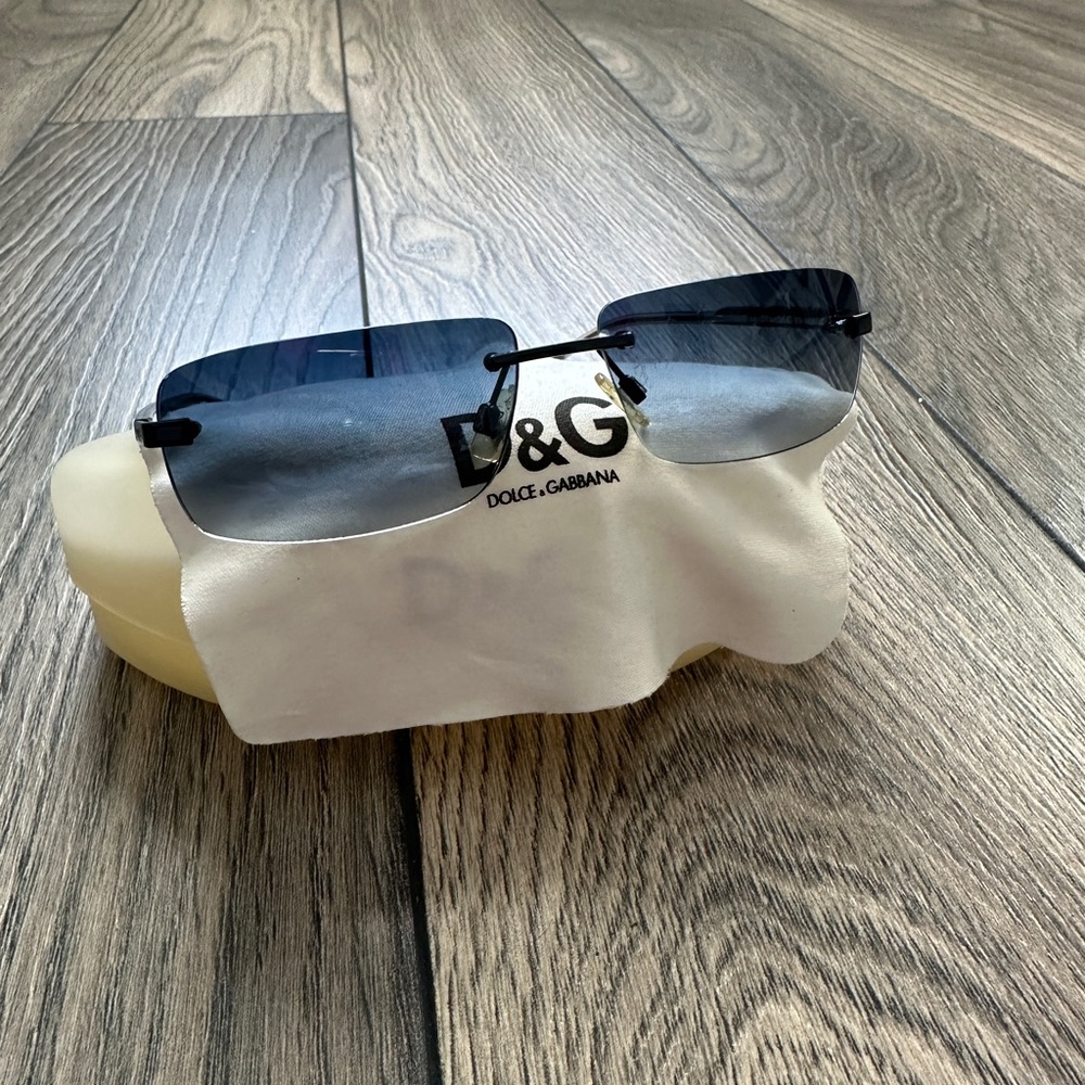 D&G SUNGLASSES - Picture 5 of 6